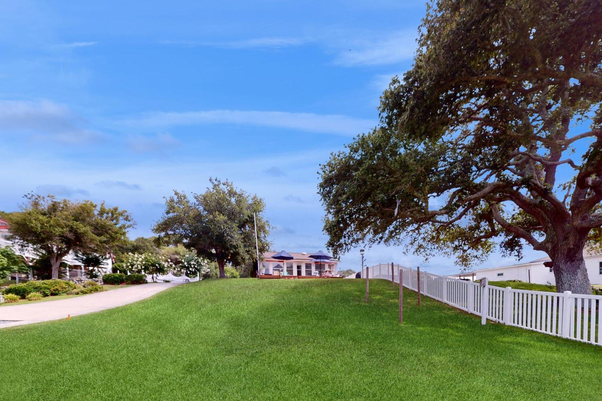 Coastal Cottage Shallotte Exterior photo